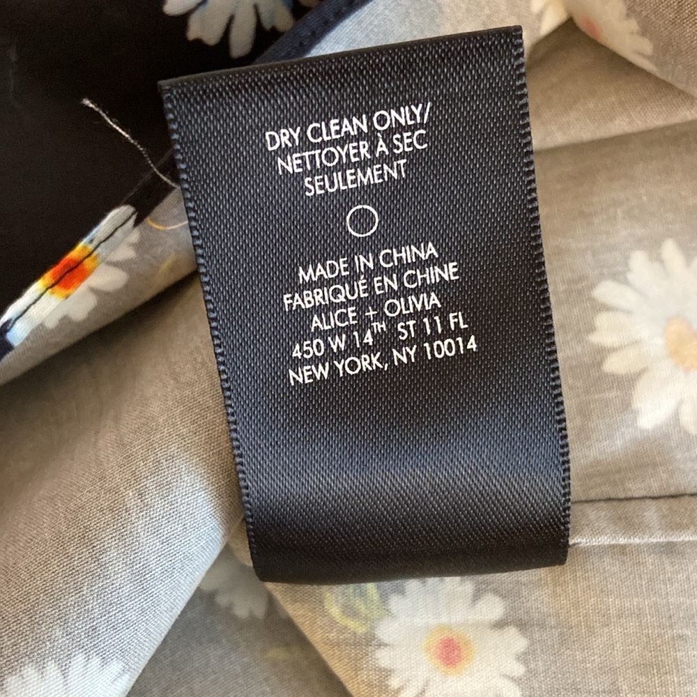 Alice + Olivia - Picture 7 of 7